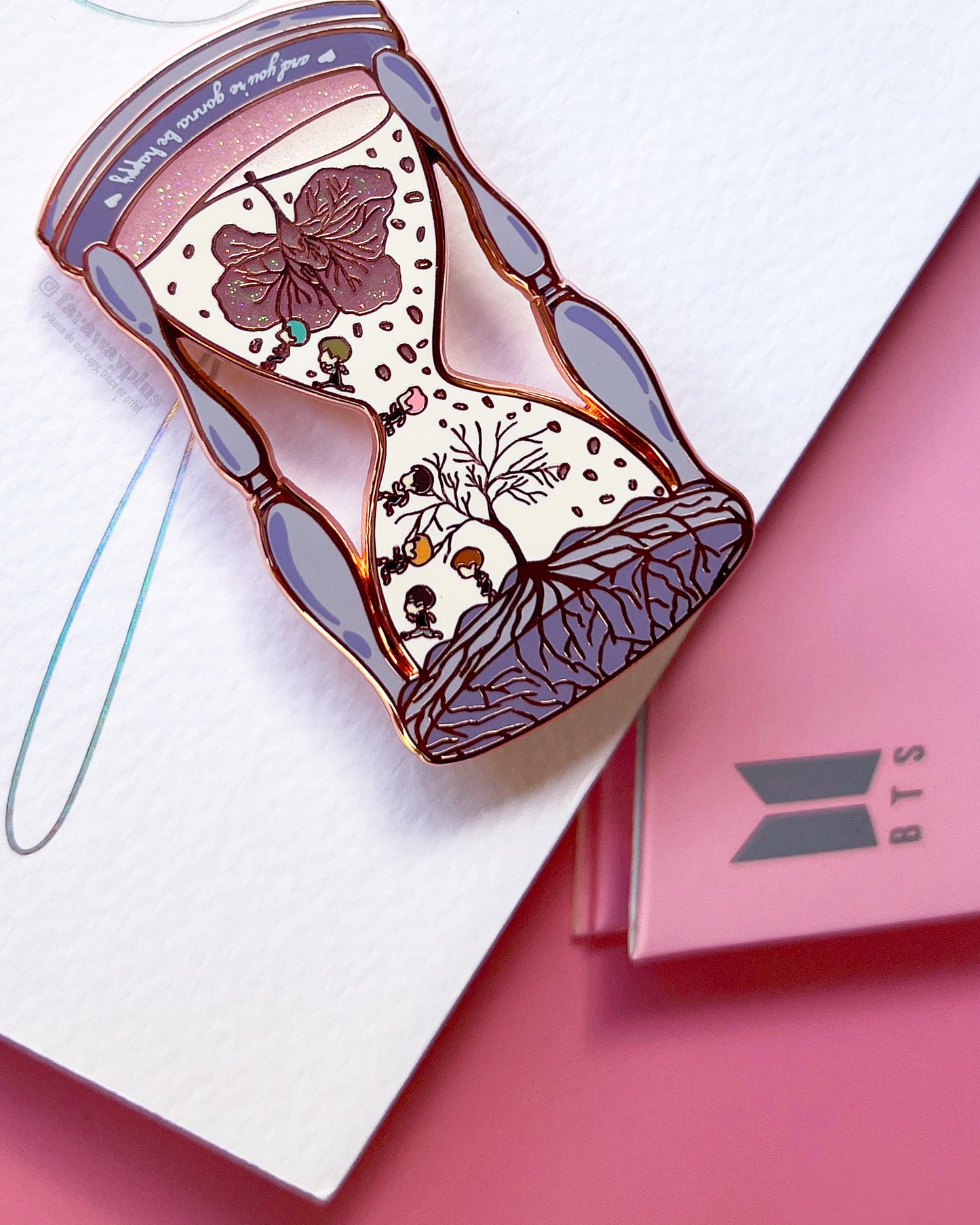 00:00 (Zero O'Clock) Hourglass Pin