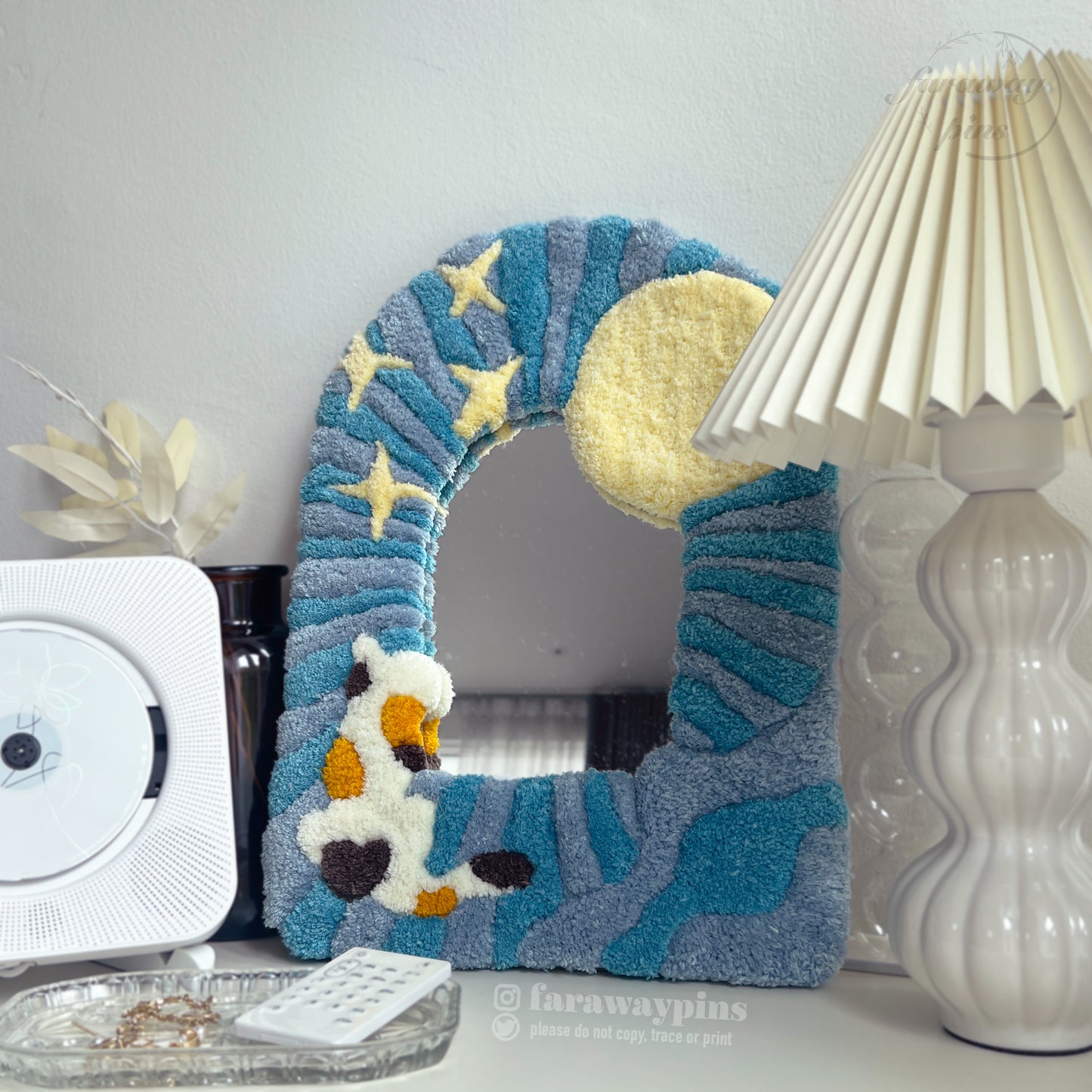 [SAMPLE] Jimin's Serendipity Tufted Mirror